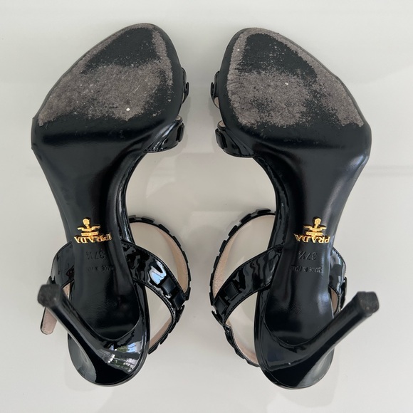 PRADA BLACK PATENT SANDALS SIZE IT 37.5 / US 7.5 - Picture 16 of 16